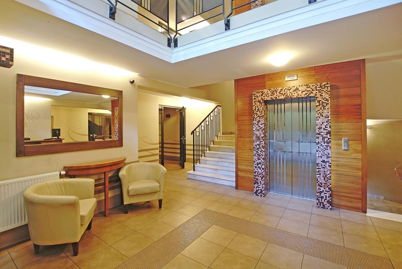 Beachfront Apartment Haga With Free Parking By Noclegi Renters Sopot Exteriör bild