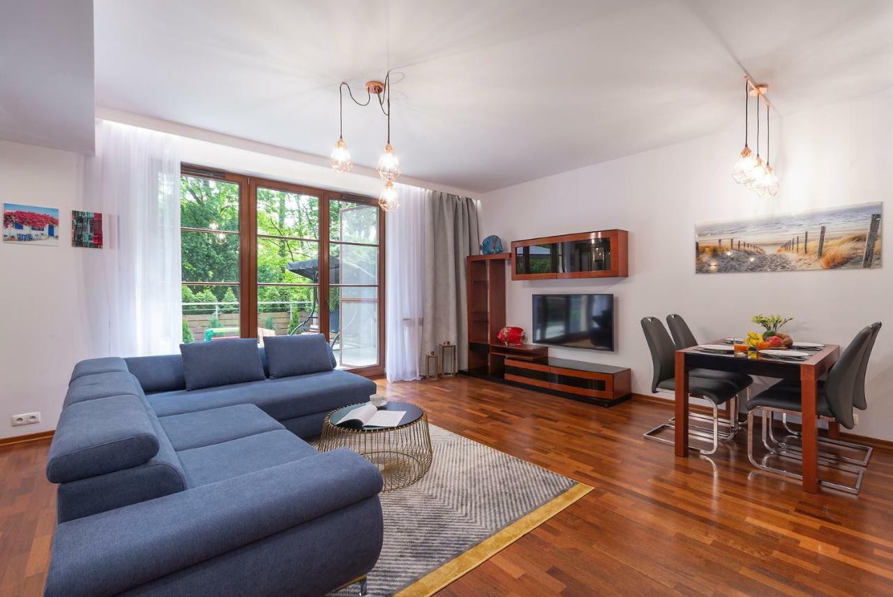 Beachfront Apartment Haga With Free Parking By Noclegi Renters Sopot Exteriör bild